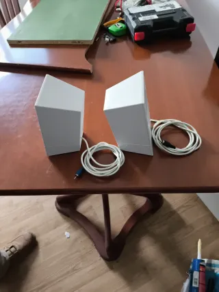 Altavoces Logitech Blancos