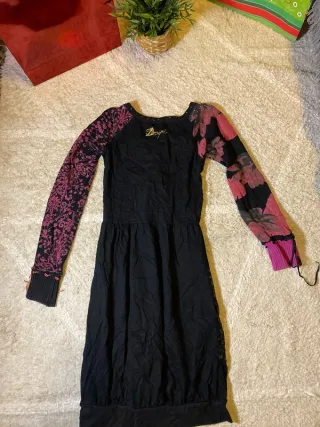 Vestido Desigual Negro y Rojo