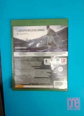 2 Giochi Xbox FIFA 21 è fifa 18