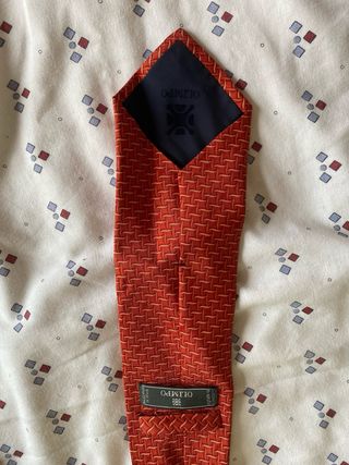 Corbatas de seda 100% rojas y doradas