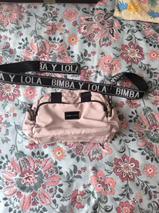 Bolso estilo Bimba y Lola rosa y negro