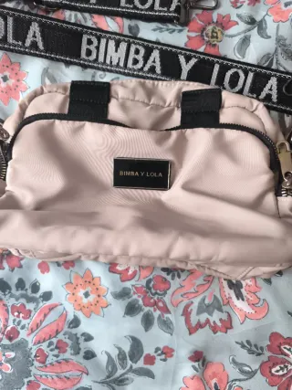 Bolso estilo Bimba y Lola rosa y negro