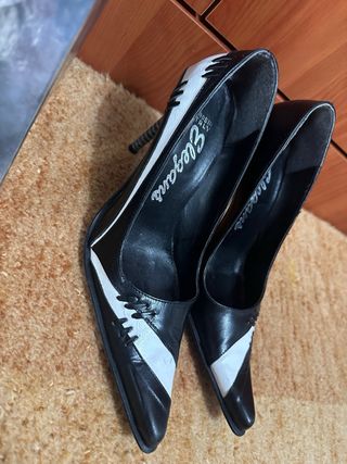 Décolleté punta tacco spillo nero/bianco