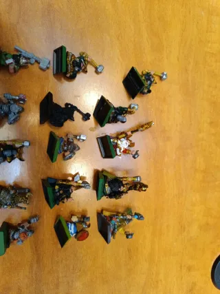 Warhammer Enanos - Figuras Coleccionables