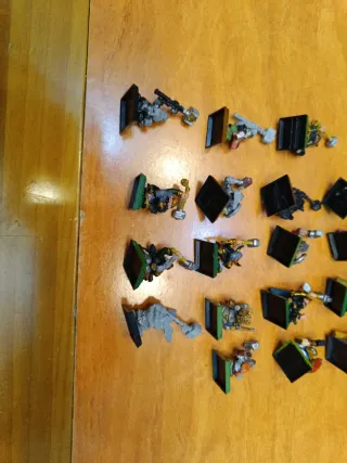 Warhammer Enanos - Figuras Coleccionables