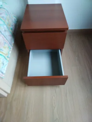 Mesita de noche Ikea marrón