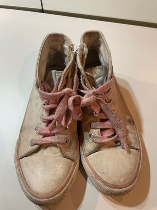 Zapatillas niña unicornio talla 32.