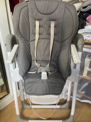 Silla de bebé regulable con bandeja