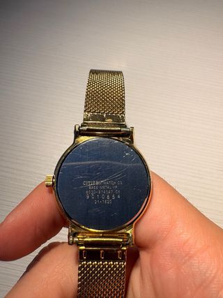 Reloj Citizen Quartz Vintage Dorado