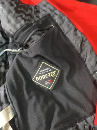 Chaqueta Trangoworld Roja (sin capucha)