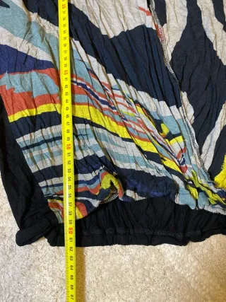 Blusa Desigual manga larga negra gris amarilla