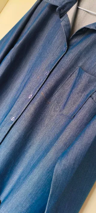 Vestido camisero doble textura. Denim