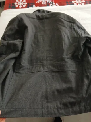 Chaqueta gris hombre