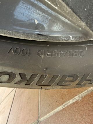 4 Neumáticos 255/45R19 100v Sólo 8000kms.