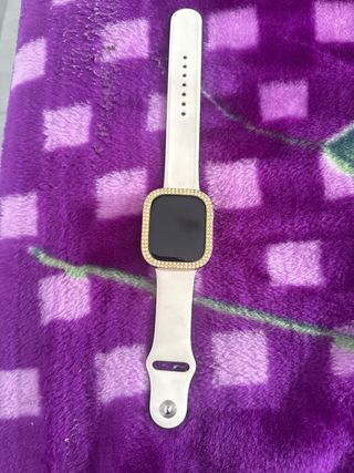 Reloj Inteligente Dorado y Blanco seria 10 GPS 46m