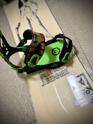 Tabla Snowboard Nitro J.Bennee + Fijaciones Union