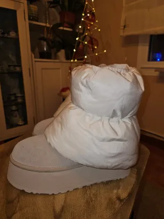 Bota UGG Mini Dipper Puffer Blanco cerámica/beige