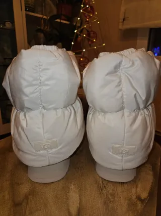 Bota UGG Mini Dipper Puffer Blanco cerámica/beige