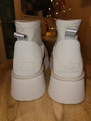 Bota UGG Mini Dipper Puffer Blanco cerámica/beige