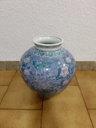 Botijo de cerámica decorado