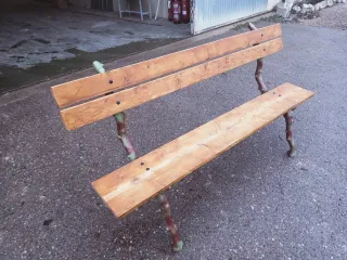 Banco restaurado años 60