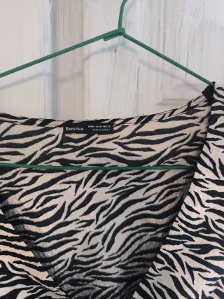 Vestido estampado cebra manga larga