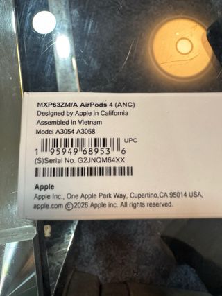 iPhone 12 Azul + AirPods 4