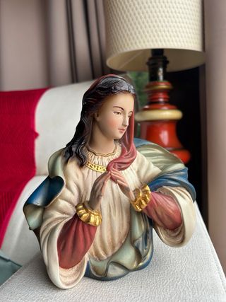 Virgen Antigua Policromada Estuco manos de plomo