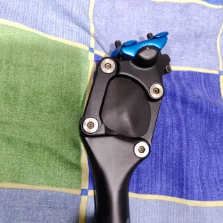 Tija XLC con suspensión de Paralelogramo