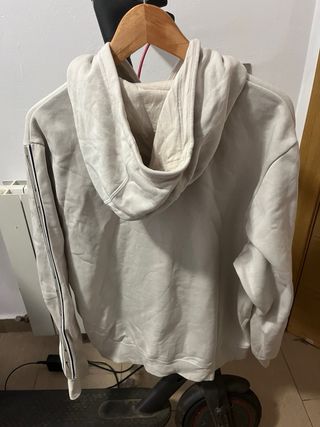 Sudadera Nike Gris con Logo