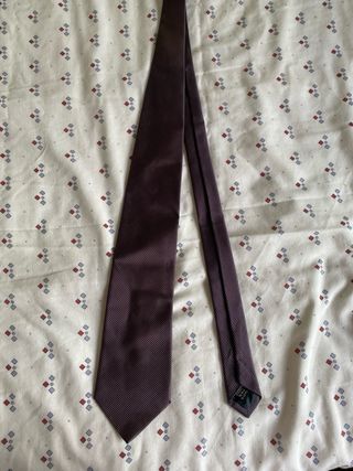 Corbatas de seda moradas