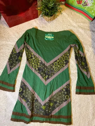 Vestido verde retro con estampado