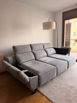 Sofá chaise longue gris