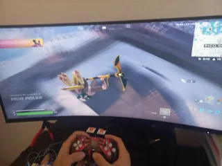 PS5 DualSense mejorado con ahesivo de Spider-Man