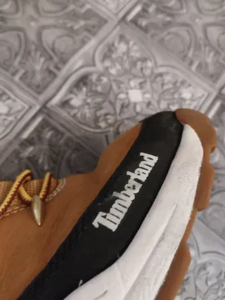 Scarpe Timberland marroni e bianche