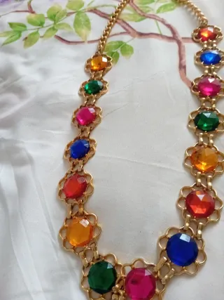 Cinturón nuevo piedras colores dorado