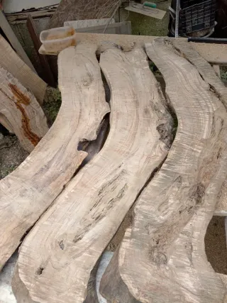 Tavolini in legno di ulivo