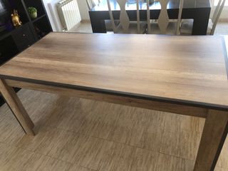 Tavolo da pranzo in legno