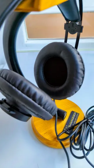 Auriculares AKG K52 Negros