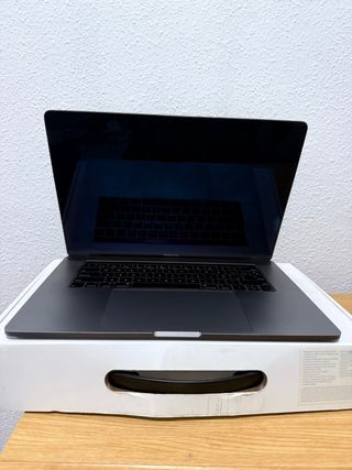 MacBook Pro 16’’ 2019 32GB RAM i7 500GB SSD perfec