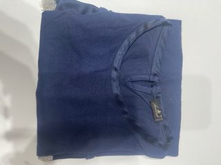 Maglia blu manica lunga con pizzo