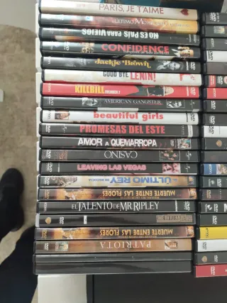 42 Películas DVD Variadas. Solo hago envíos.