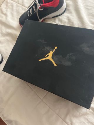 Jordan Max Aura 3 Talla 37.5