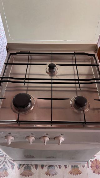 Estufa de gas Balay 3 fuegos