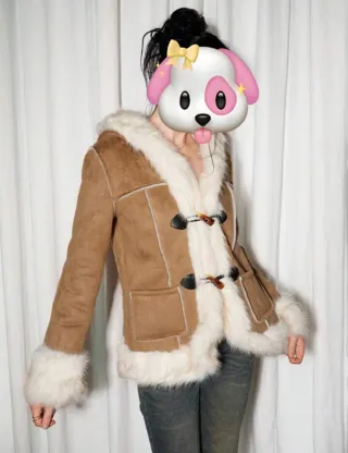 Abrigo/Pelliza Sintética Marrón y Blanco