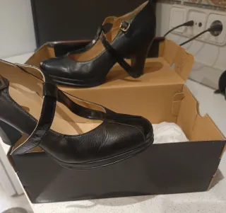 Zapatos de tacón negros