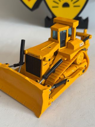 Tractor Cadenas Caterpillar D10N 1:70 Ref: 220/C