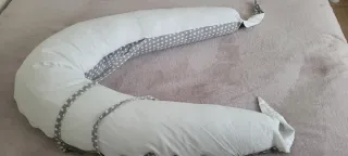 Cojín de lactancia Koala gris lunares