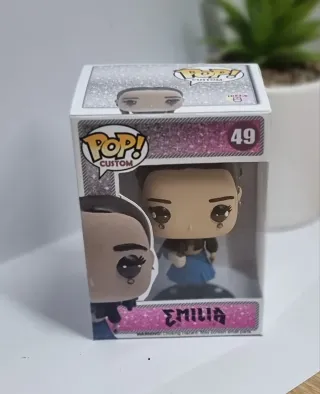 Figura Emilia Mernes