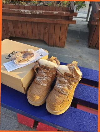 UGG Lowmel Sand Beige/Marrón